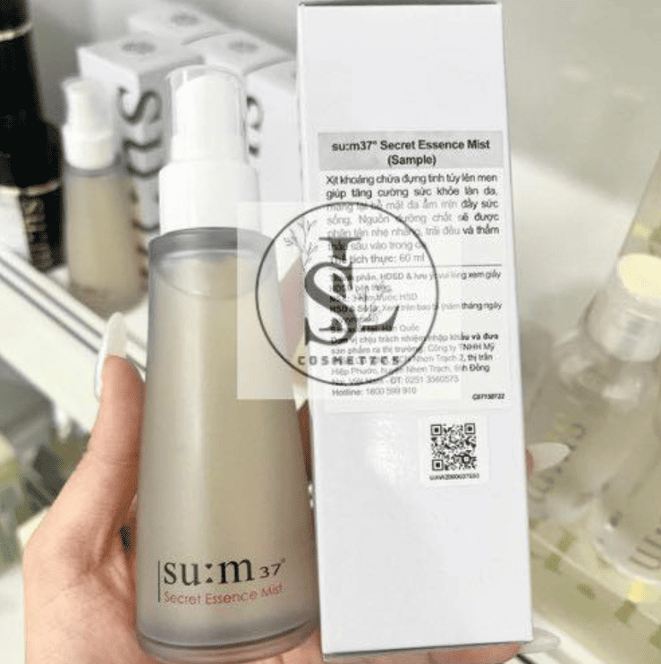 XIT KHOANG NUOC THAN SUM - Sum 37 Secret Essence Mist